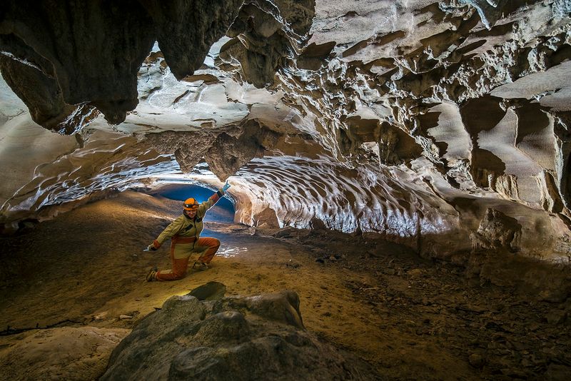 Outlaw Cave