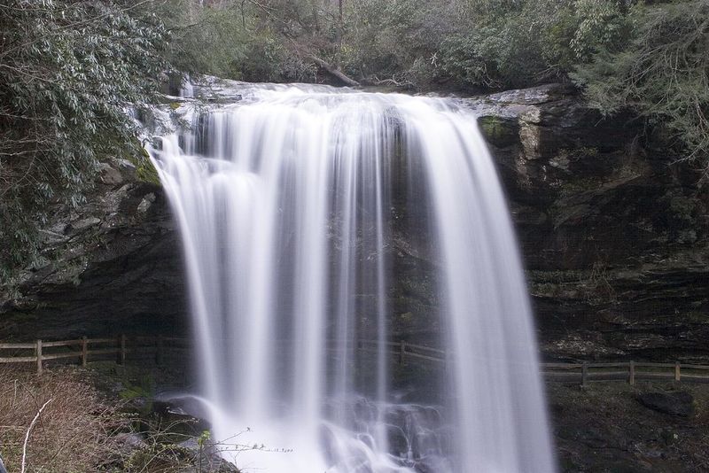 Dry Falls – North Carolina