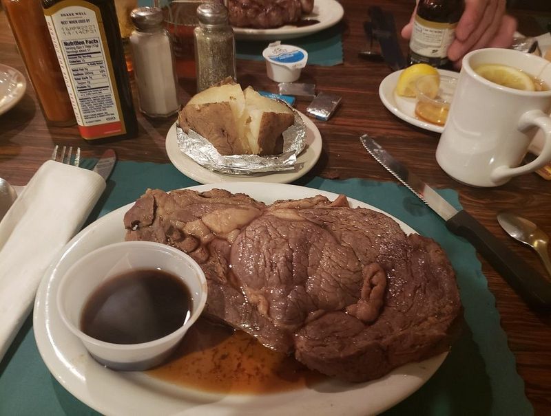 Monarch Steak House & Lounge – Sioux Falls, SD