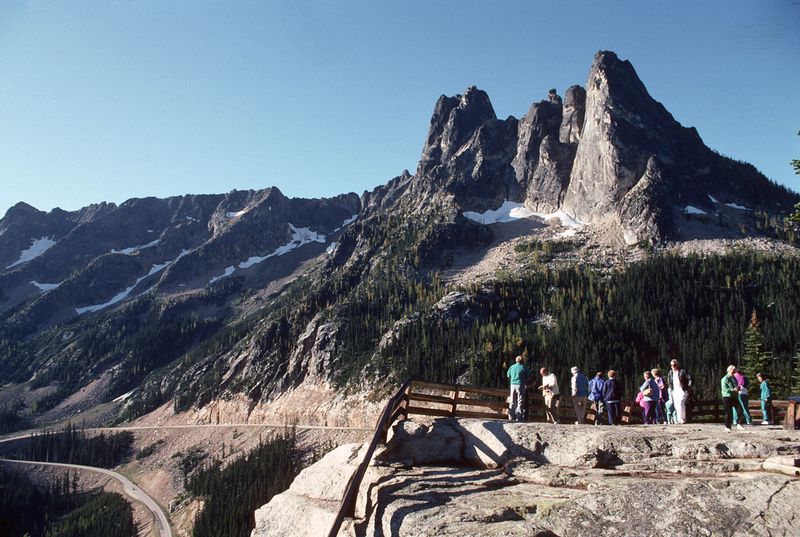 Washington Pass Overlook