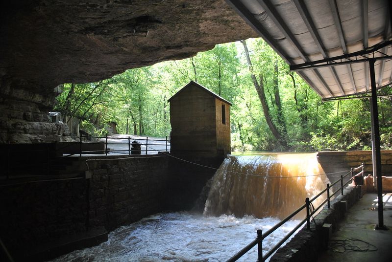 Lost River Cave