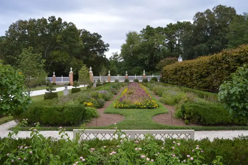 Historic Gardens & Arboretum
