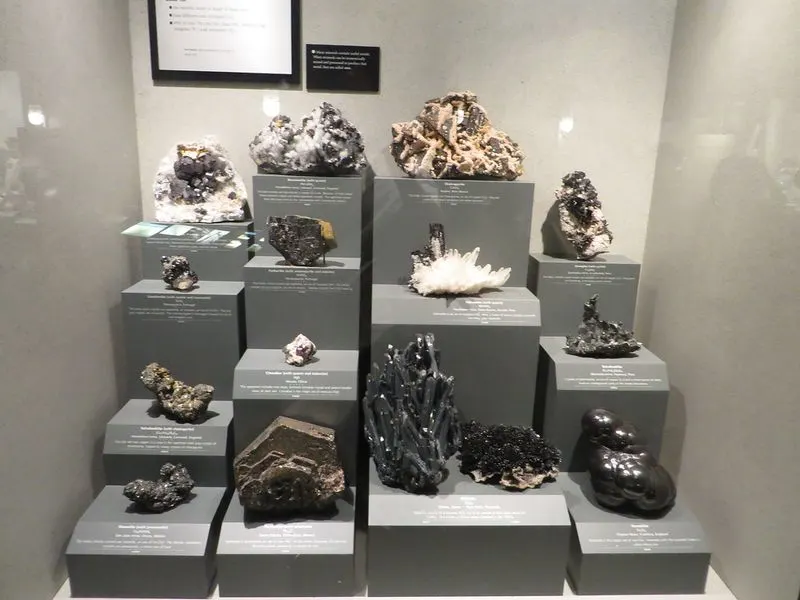 Hall of Gems and Minerals