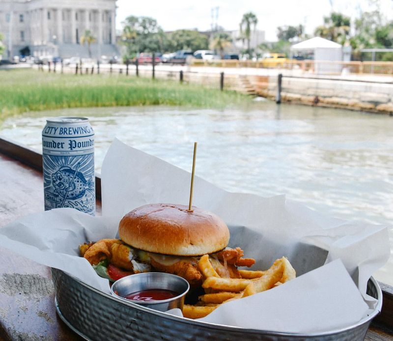 Fleet Landing Restaurant – Charleston