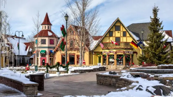 If You Long for Close-Knit Communities, These 12 Michigan Towns Still Celebrate Countryside Values