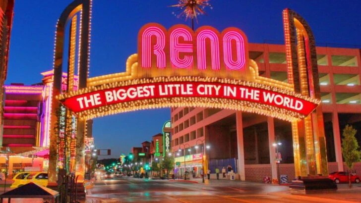 If You Miss Old Vegas Glamour, These 9 Nevada Towns Still Have That Rat Pack Vibe