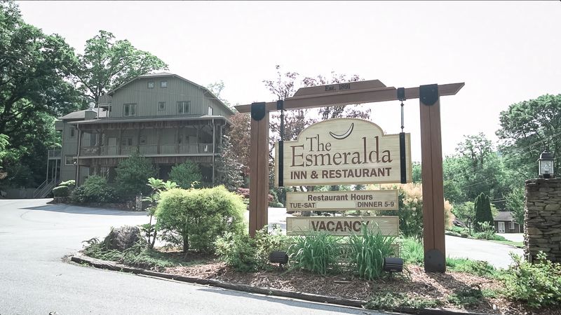 The Esmeralda Inn & Restaurant