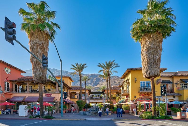 Downtown Shopping & Dining