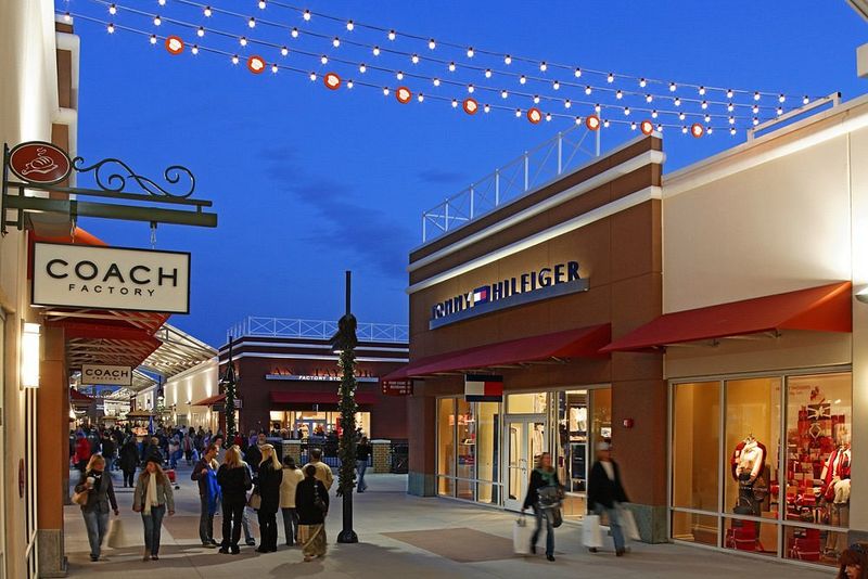 Philadelphia Premium Outlets