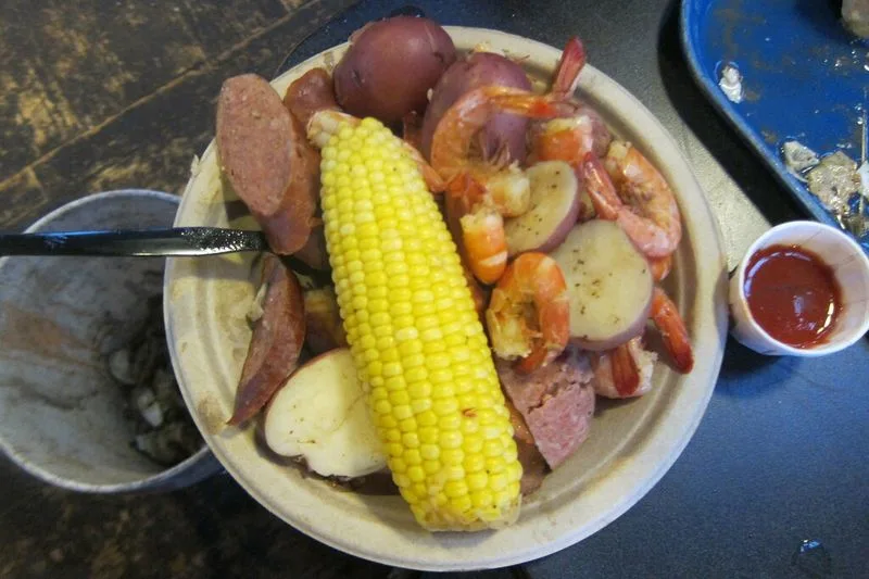 Southern Cuisine with Lowcountry Flavor