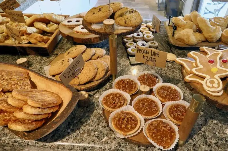 Chez Pierre French Bakery