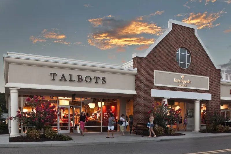 Williamsburg Premium Outlets