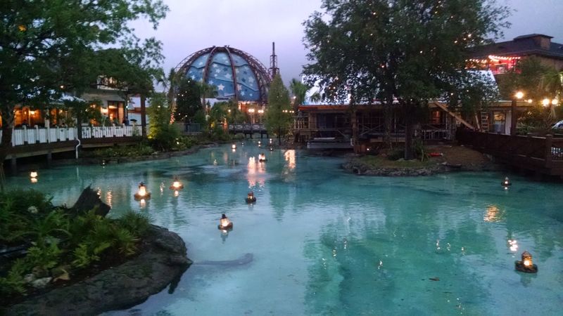 Shop and Dine at Disney Springs