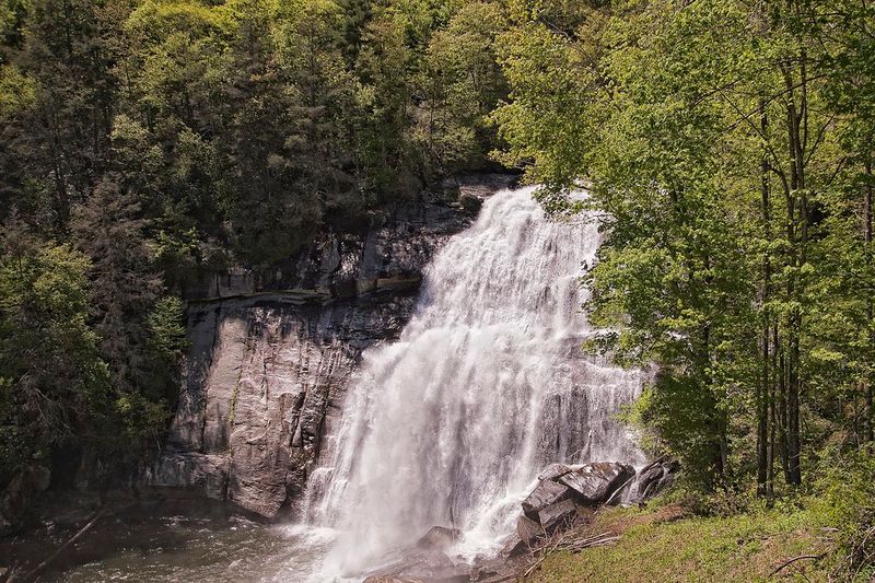 Rainbow Falls – North Carolina