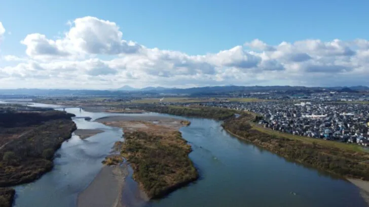 Louisiana’s soulful river towns mix jazz notes, Cajun cooking, and Mississippi sunsets