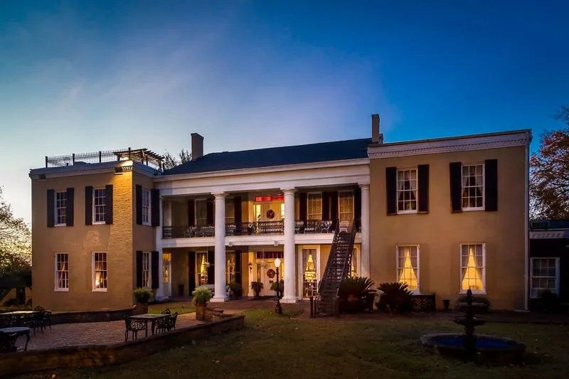 Cedar Grove Restaurant