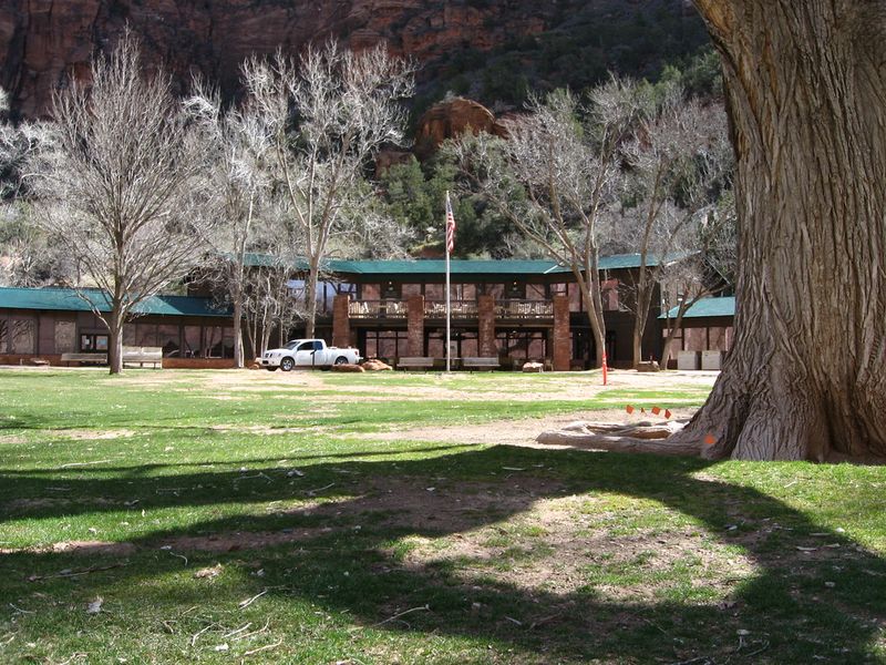Zion Lodge