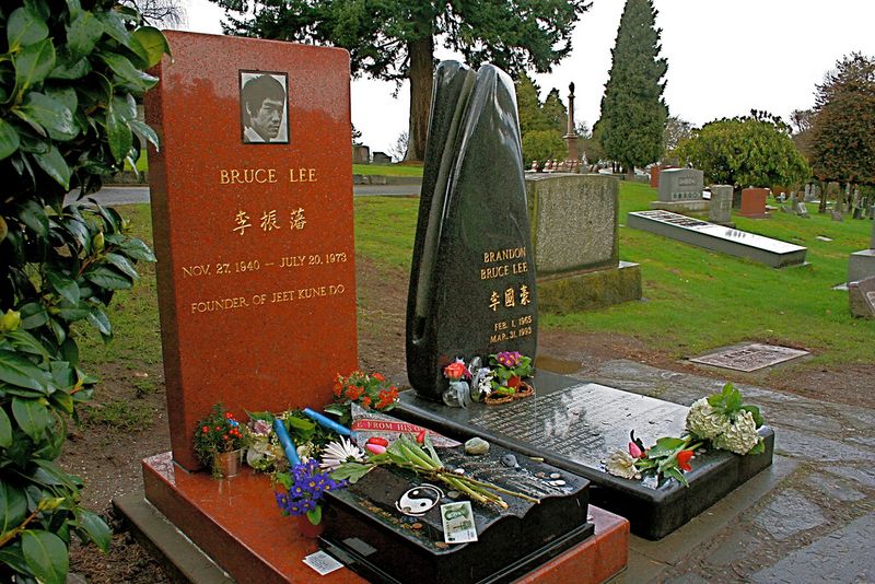 Bruce Lee – Lake View Cemetery, Seattle, Washington
