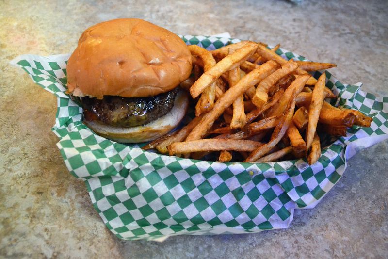 The Nook (Juicy Nookie – St. Paul)