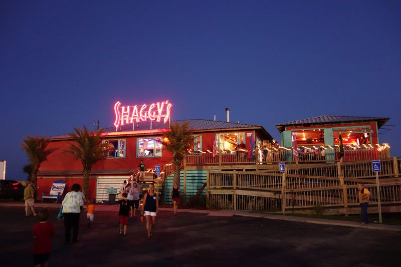 Shaggy’s on the Beach – Biloxi