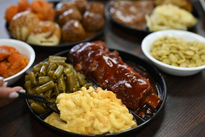 Nana Morrison’s Soul Food (Oak Lake)