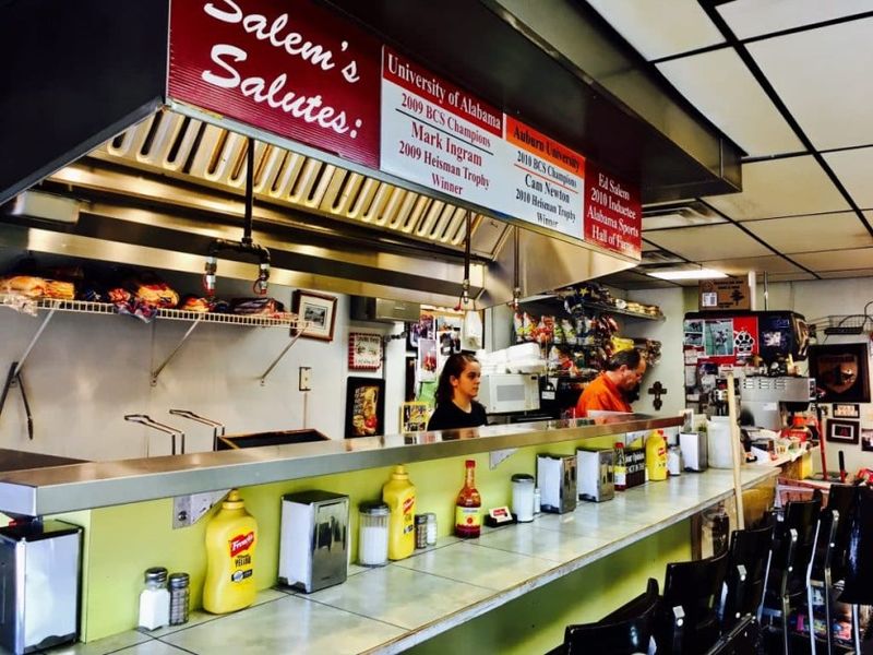 Salem’s Diner