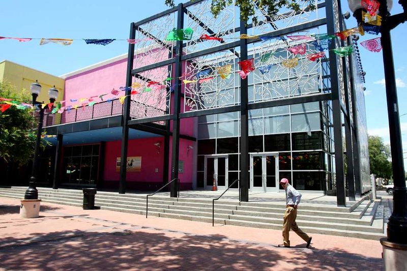 Museo Alameda (Smithsonian Affiliate at Market Square)