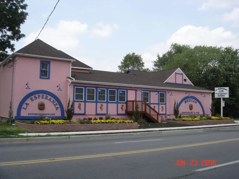 La Esperanza Restaurant & Bar