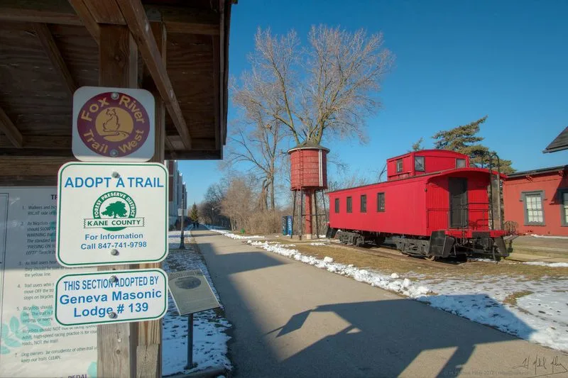 Fox River Trail, Illinois