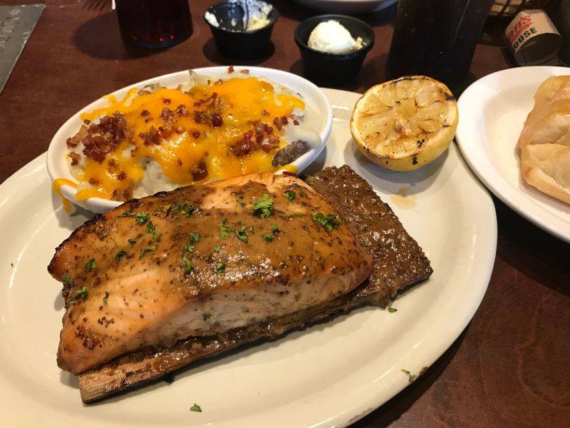 B & A COUNTRY PLATTER – Newton