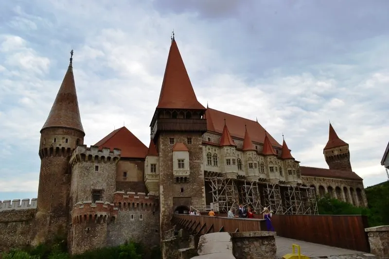 Castelul Corvinilor, Romania