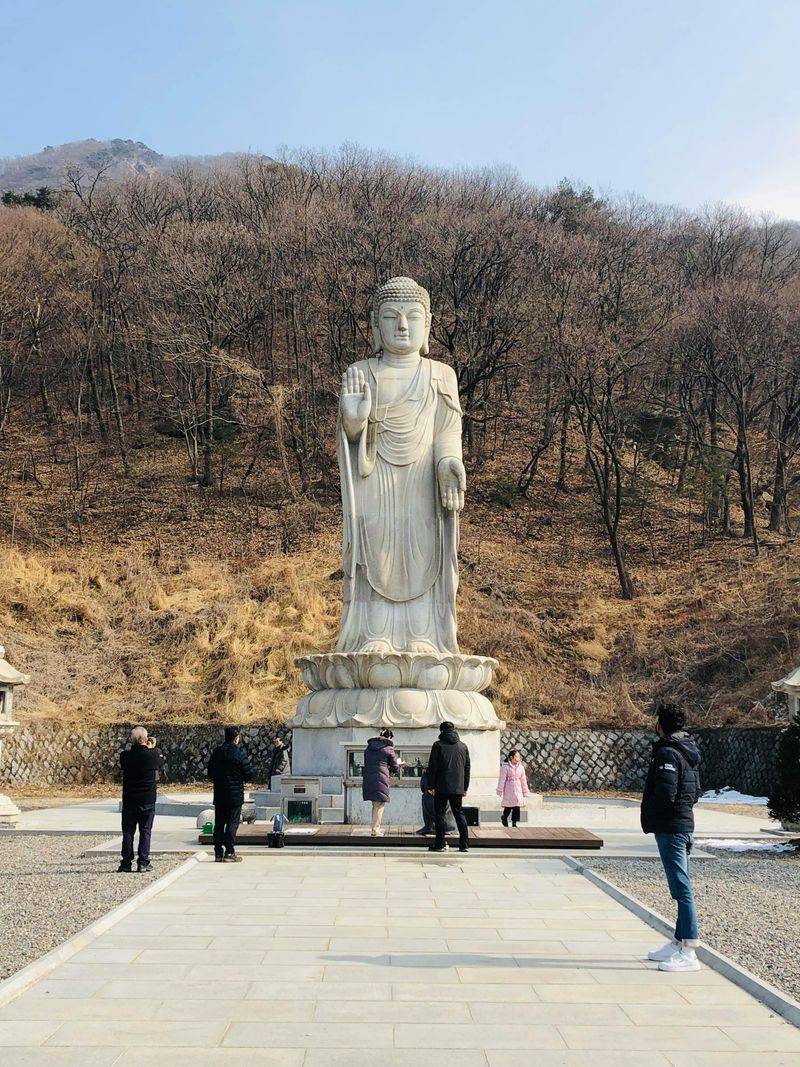 South Korea – Confucian Hierarchy & Ancestor Worship