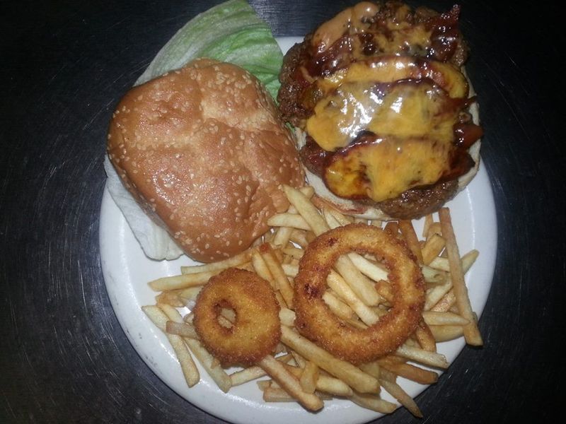 Louie M’s Burger Lust — South Omaha (Vinton Street)