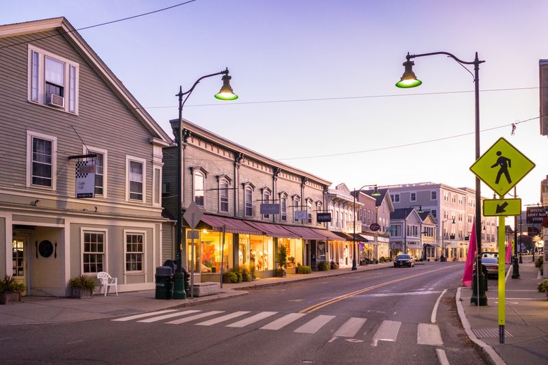Downtown Mystic: Cobblestone Streets & Coastal Boutiques