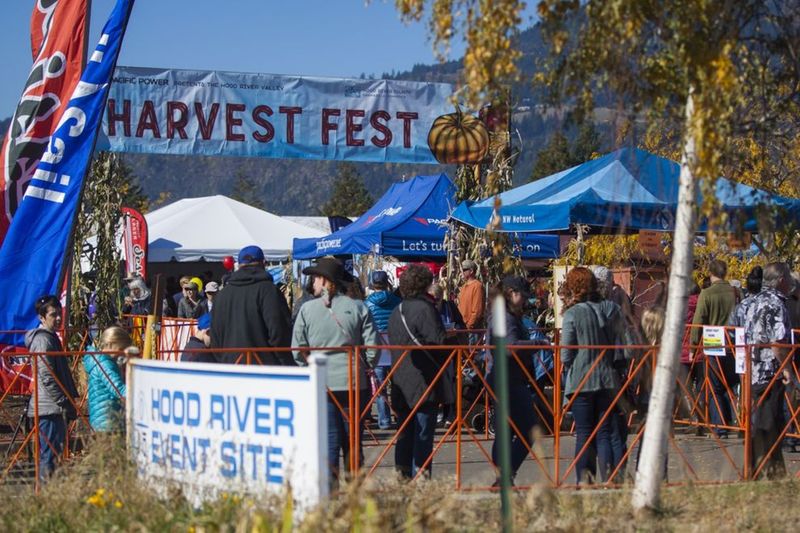 Hood River, Oregon – Apple & Harvest Festival