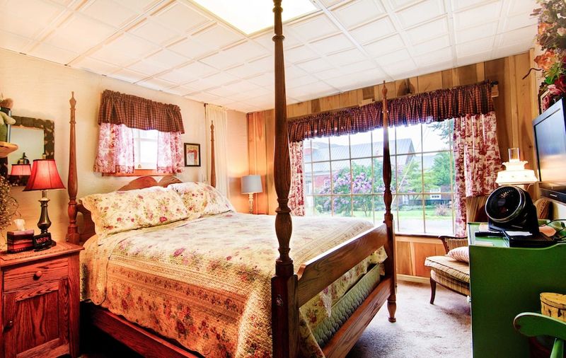 Lily Garden Bed & Breakfast – Harpers Ferry, WV
