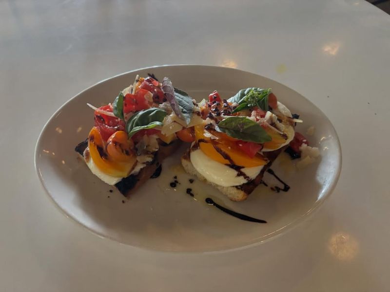 Mulino Bistro — Lander