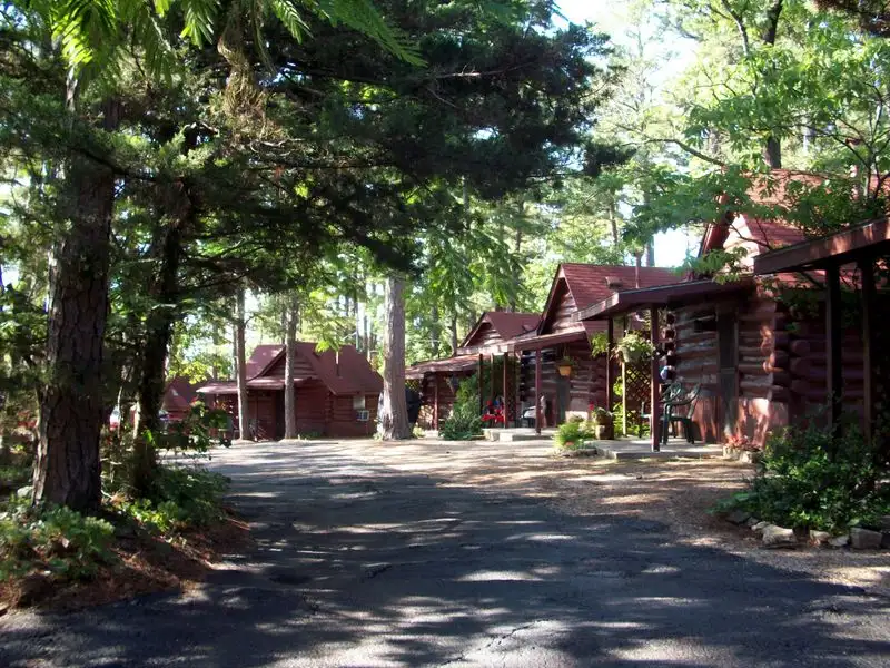Cozy Cabins and Romantic Inns