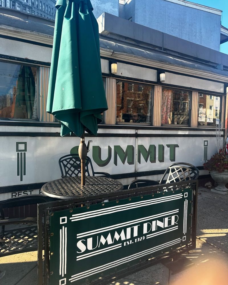 Summit Diner