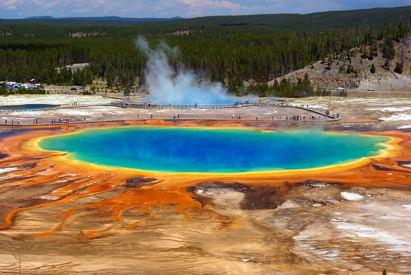 Grand Prismatic Spring – Yellowstone, USA