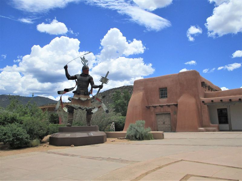 The Wheelwright Museum of the American Indian