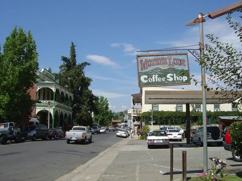 Main Street Antiques and Collectibles