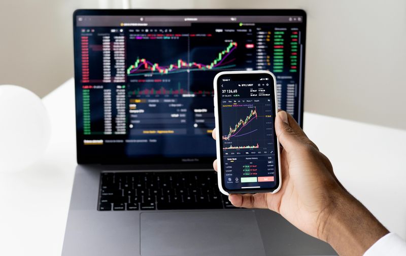 Use Price Tracking Tools