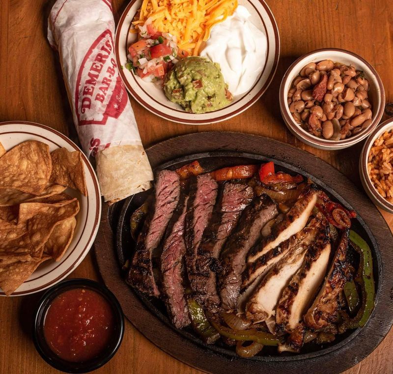Demeris Bar-B-Q (Shepherd & West Loop, Houston)