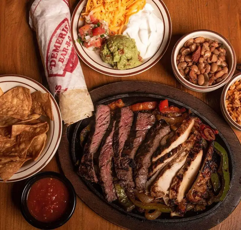 Demeris Bar-B-Q (Shepherd & West Loop, Houston)