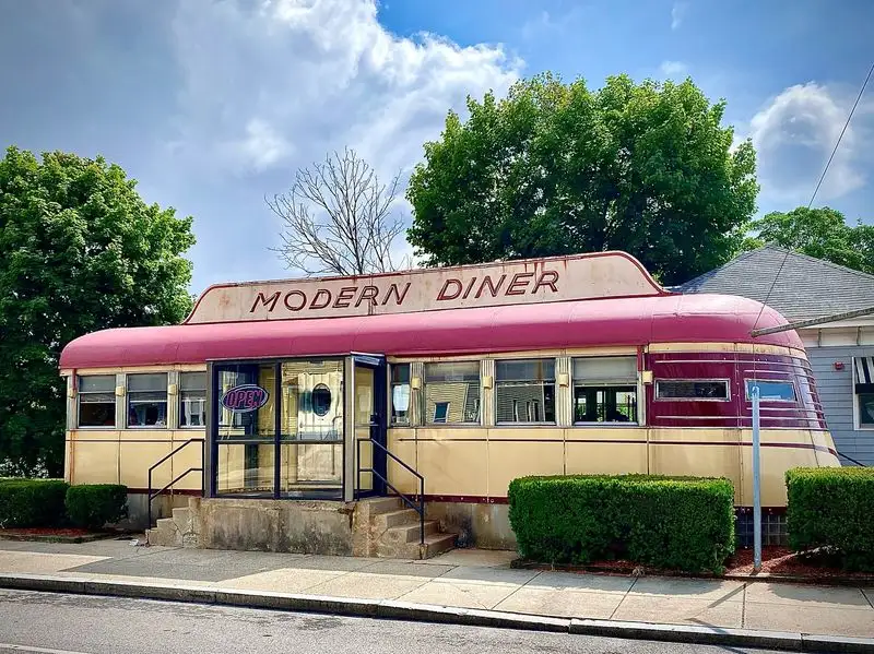 Modern Diner
