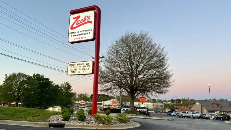Zack’s Hot Dogs