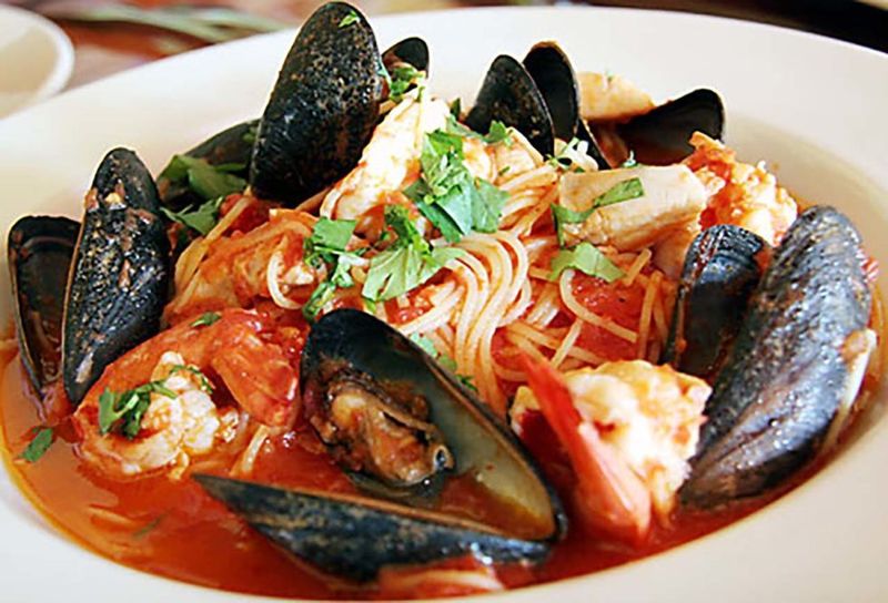 Lucia Ristorante — New Milford