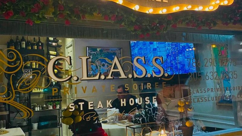 CLASS Soiree Steakhouse – Hollywood