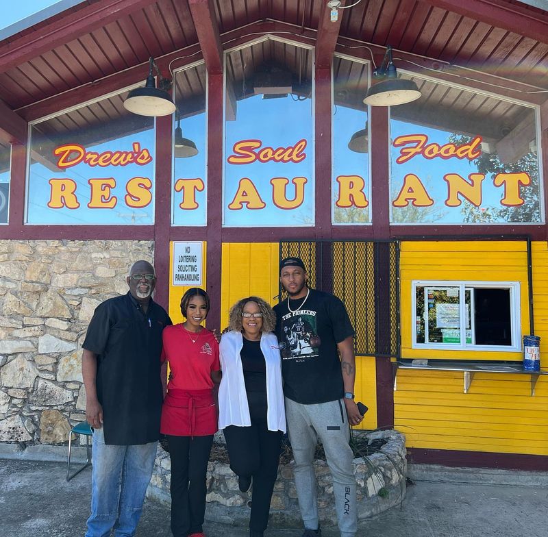 Drew’s Place – Fort Worth